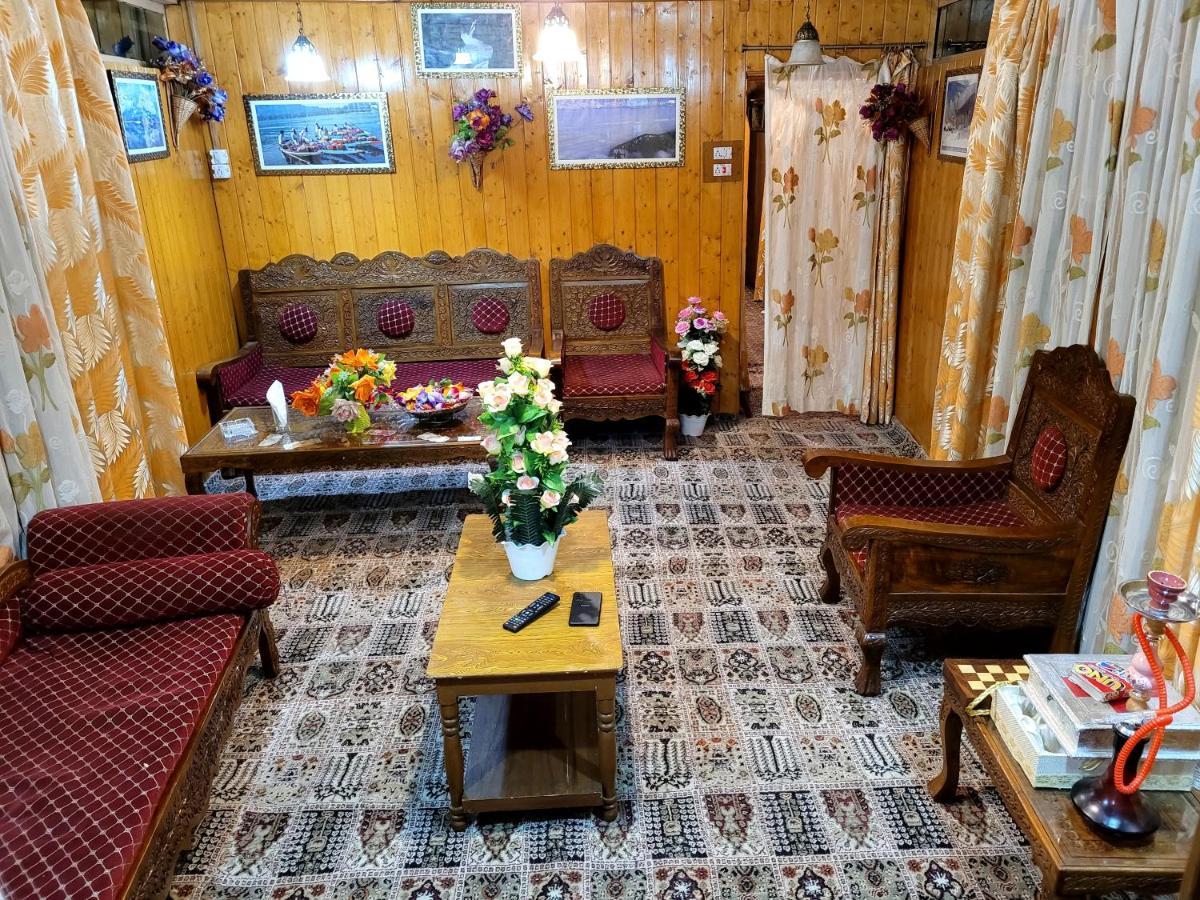 Tashkand Houseboat Срінагар Екстер'єр фото