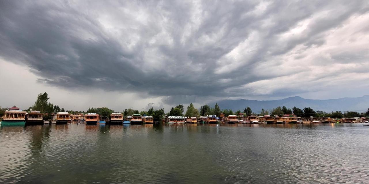 Tashkand Houseboat Срінагар Екстер'єр фото